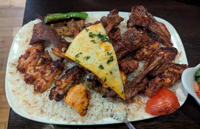 Efes BBQ & Meze Bar - 3