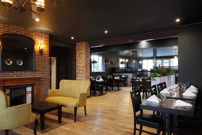 Efes BBQ & Meze Bar - 4