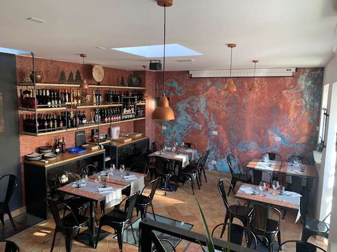 Copper iconic tavern - 1