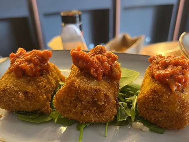 Copper iconic tavern - 8