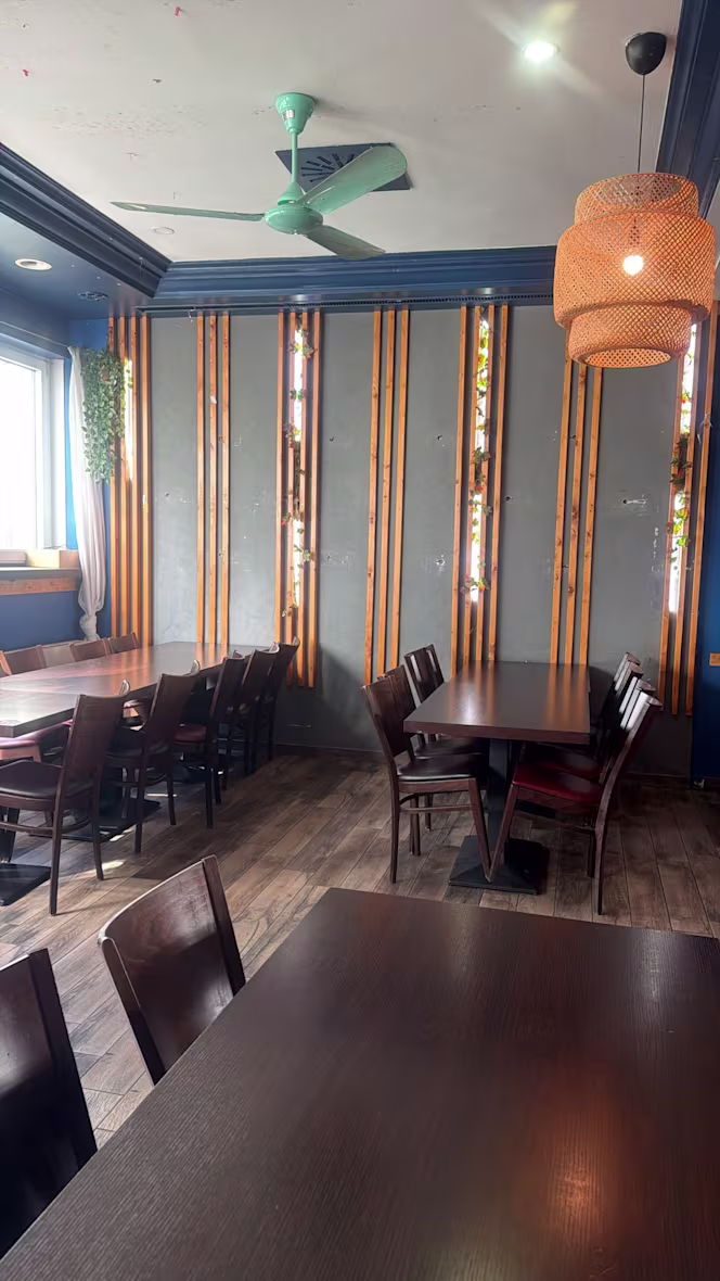 Lang Van Restaurant - 5