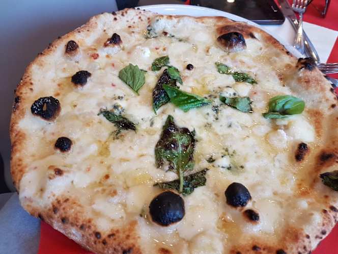 Pizzeria Italia - 6