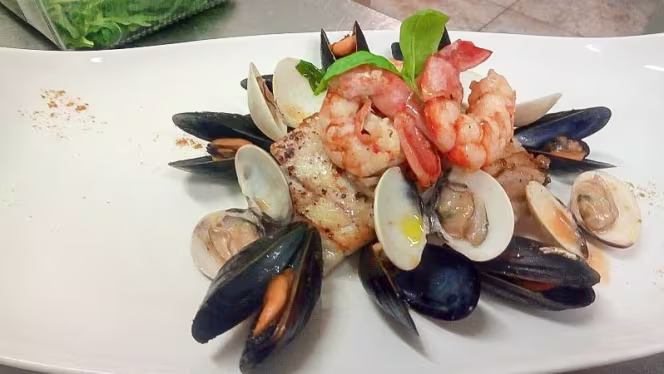 Ristorante e Pizzeria Montegrappa - 1