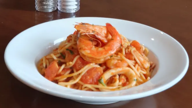 Alcedo Bistro & Bar - 0