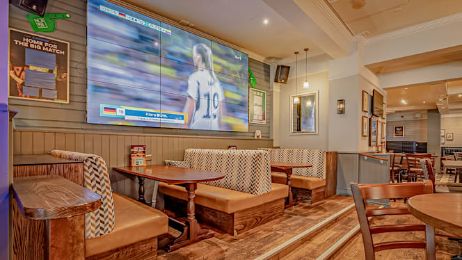 The Penny Black Tamworth - 6