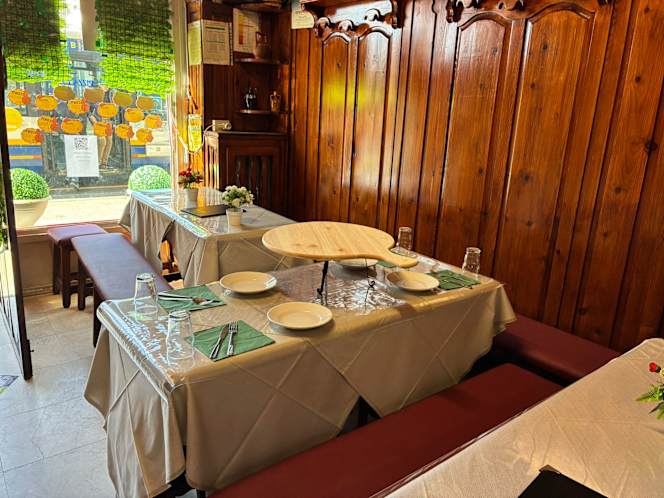 Pizzeria Molto Gusto - 6