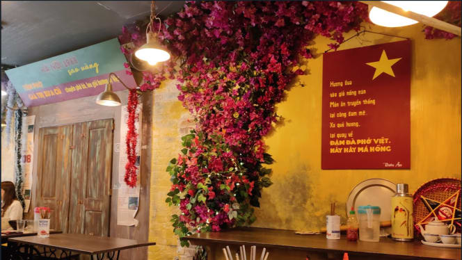 Ha Noi 1988 Sao Vang - Paris - 2