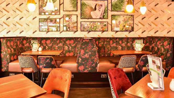 Slug & Lettuce, Preston - 5