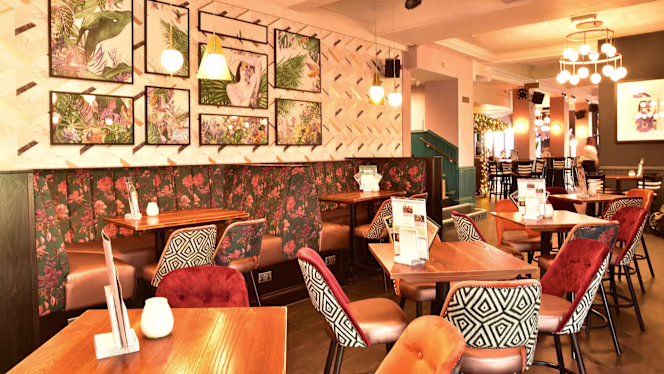 Slug & Lettuce, Preston - 3