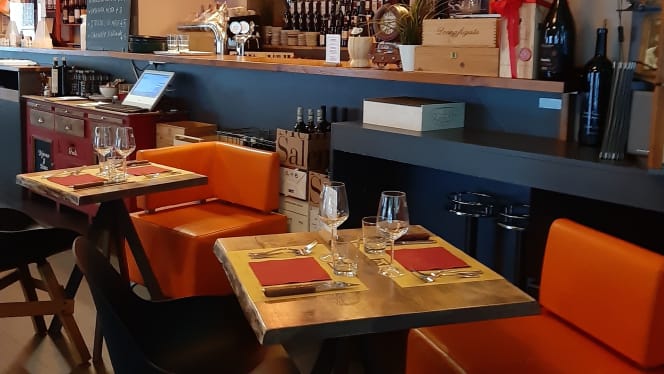 Skuisito Steakhouse - 7