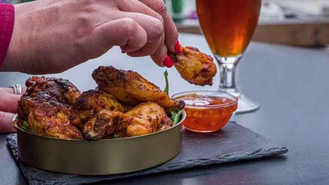 Letraria - Craft Beer Library Braga - 1