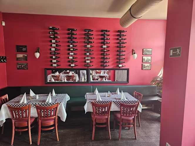 Lichtburg Restaurant - 4