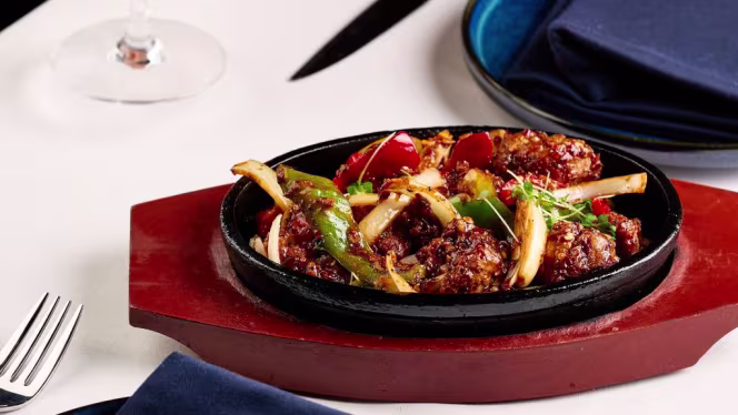 YAKO Pinner - Restaurant & Bar - 1