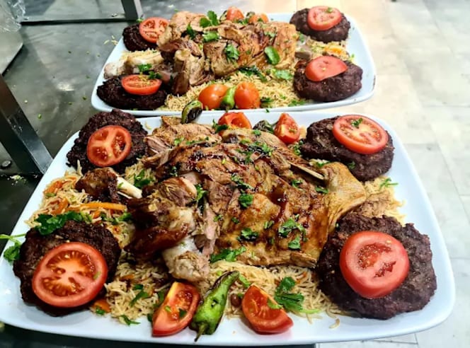 Pak Afghan & Woking Shawarma Restaurant - 4