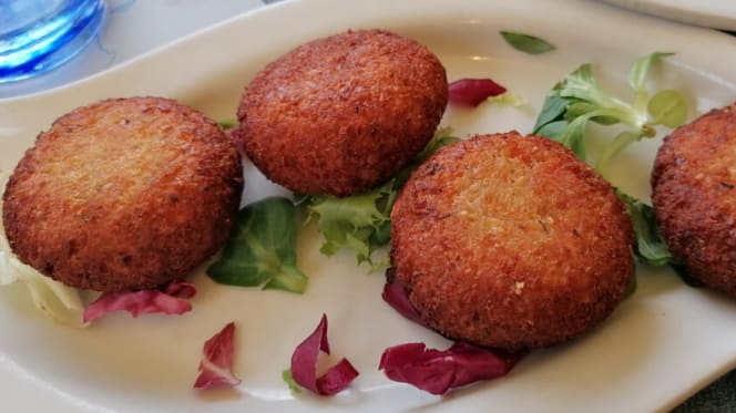 Helios Taverna Greca Camaiore - 1