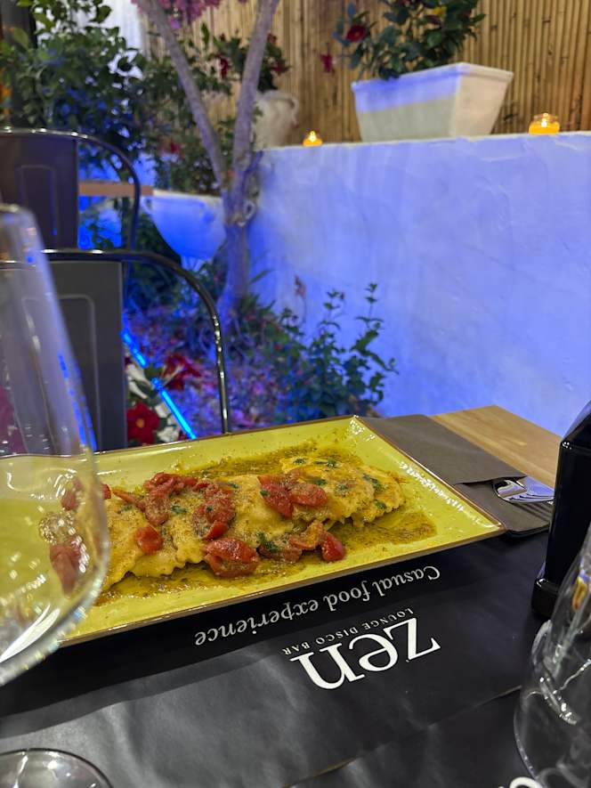 Zen lounge disco restaurant - 1