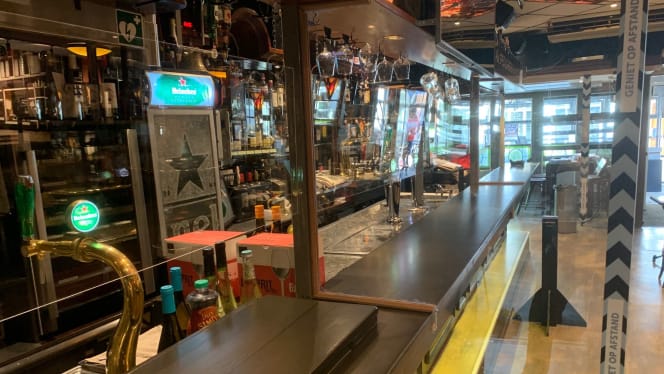 Tons Muziek- en eetcafé - 8