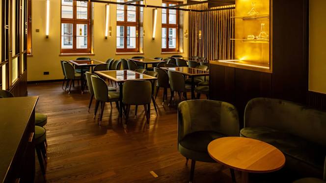 1328 Restaurant & Bar - 8
