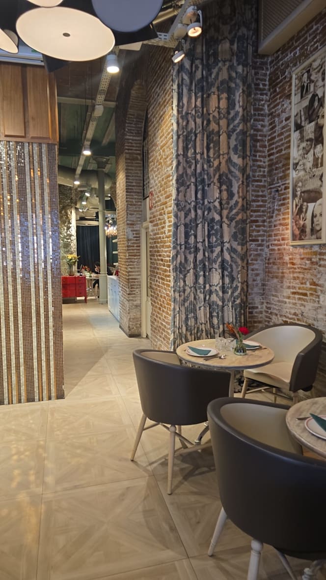 Restaurante Caspian - 0