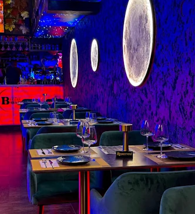 Baza Bar & Grill - 4