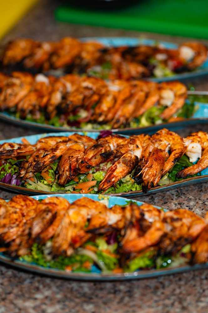 Baza Bar & Grill - 3