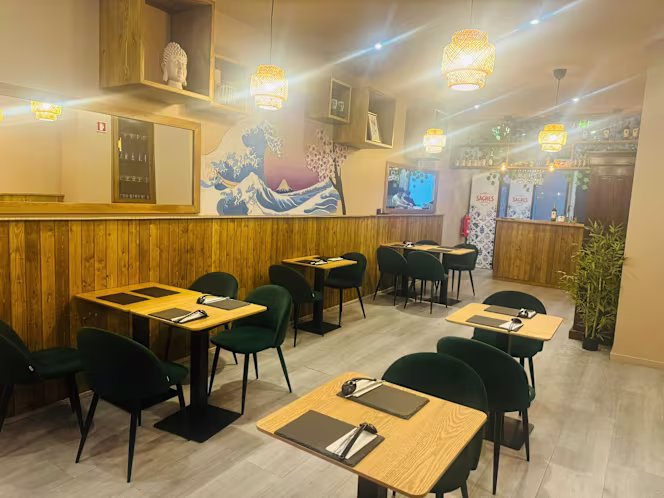 Midtown Ramen and Sushi - 5