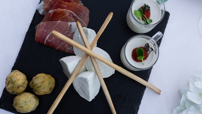 Green Coffee & Restaurant - 7