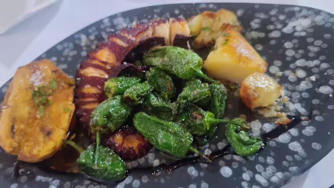 Murray's Bar & Grill - 2