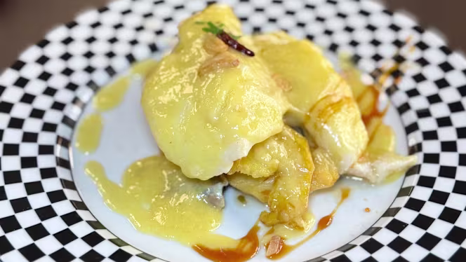 Murray's Bar & Grill - 9