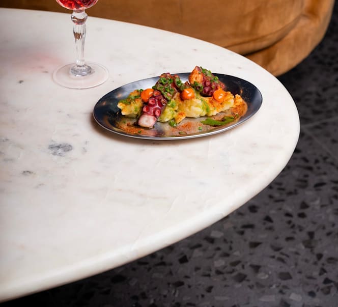 Tusa Isola Cocktail Bar - 6