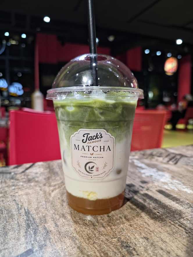Jack's Famous (Centrum) - 6