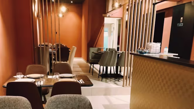 Bombay Curry House - 9