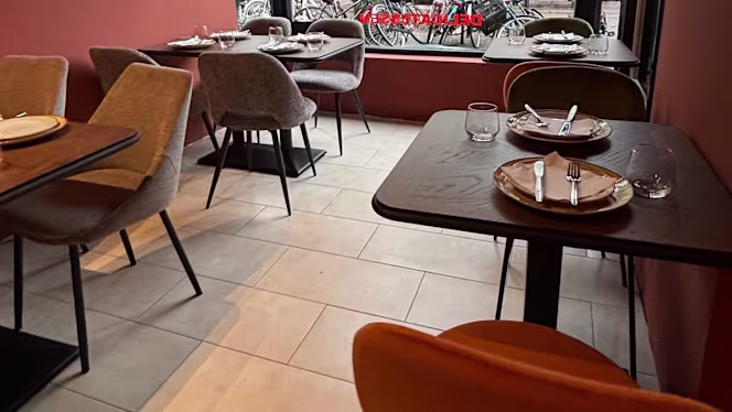 Bombay Curry House - 8