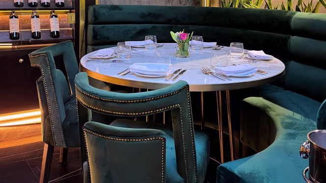 Solus Kitchen & Bar - 6