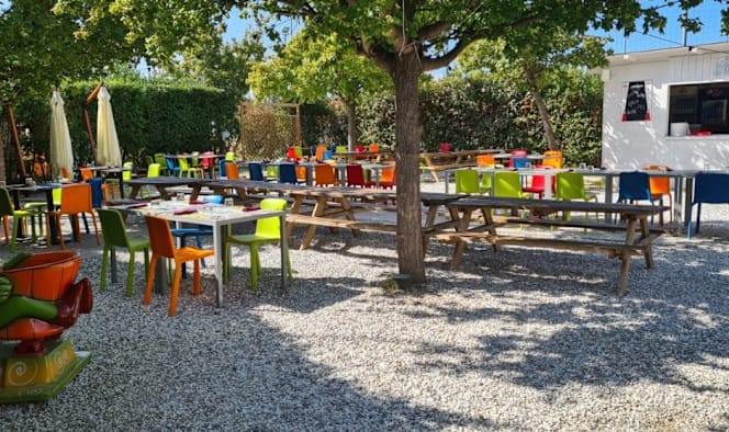 Pic Park - Family Restaurant - 0