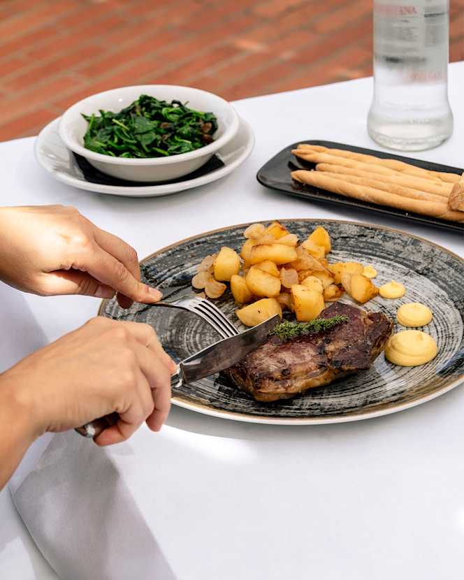 Maio Restaurant Club House Tolcinasco - 5