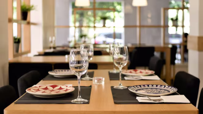 Por Acaso - Taberna Portuguesa - 0