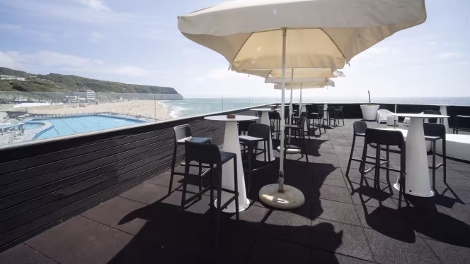 Terrace - Hotel Arribas - 7