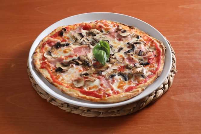 Atmosfera Pizzeria Romana - 9