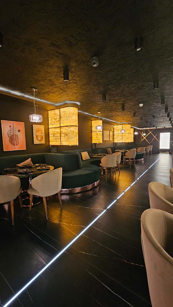 Khayal House Restaurant - 1