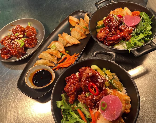 East - Korean Chicken Craft Beer Bar & Restaurant - 1