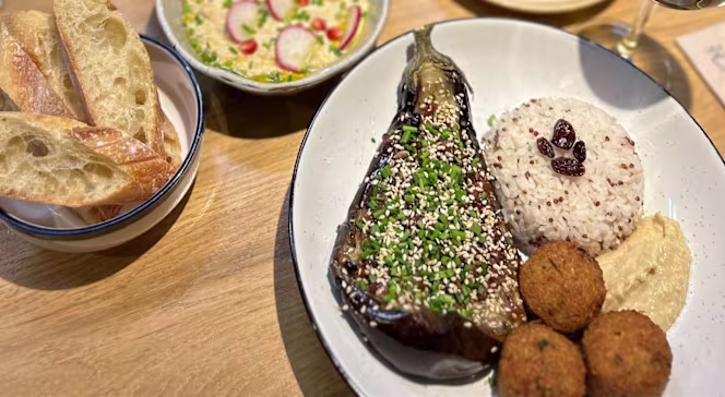 Adam et Eve Café Végétarien - 9