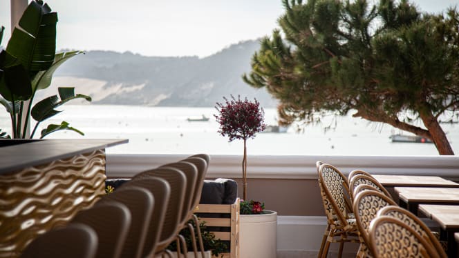 Golden Terrace - Italian & Beach Restaurant - 8