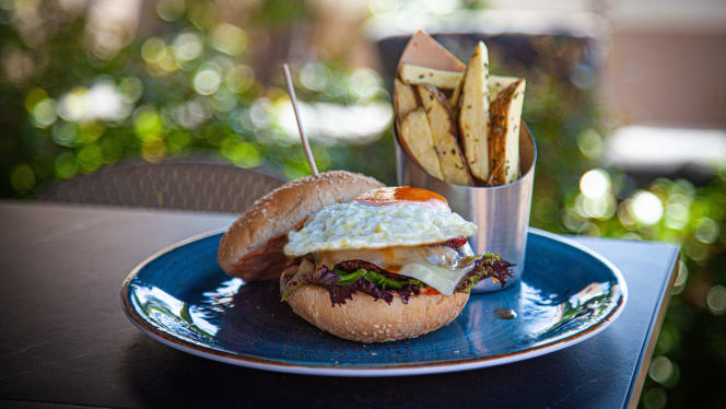 Golden Terrace - Italian & Beach Restaurant - 7