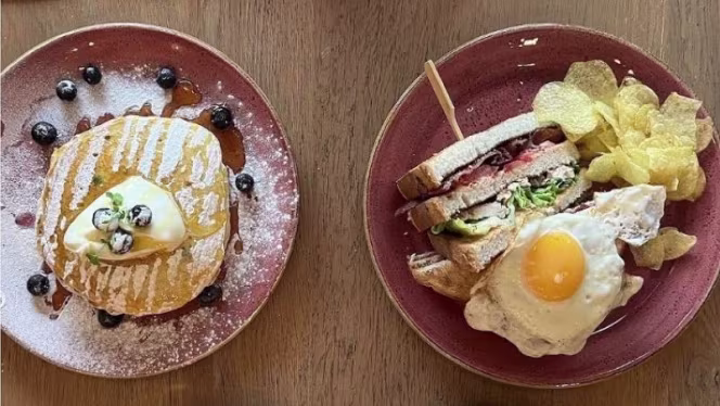 The Breakfast Club - Bellamystraat - 8