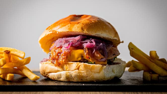 Gear Lab Pizzeria e Hamburgeria - 1