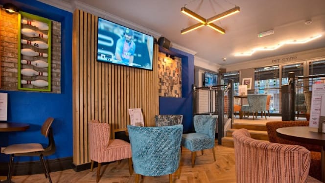 The Roundabout Old Street - 8