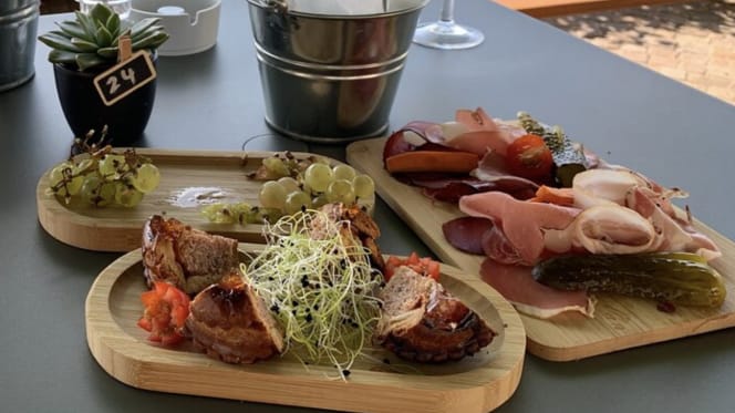 Cafe de la Poste - 1