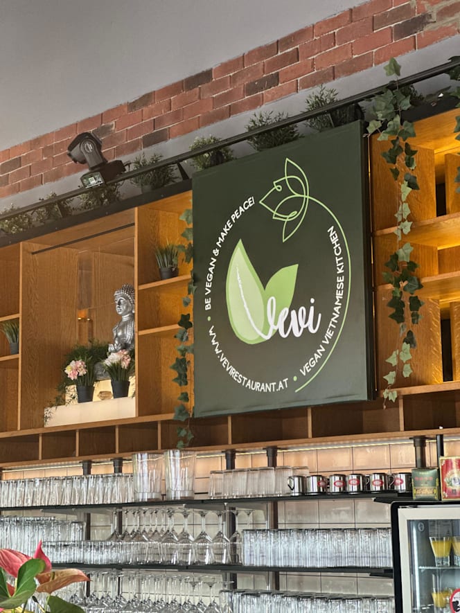 Vevi Vegan Rolls & Pots - 8