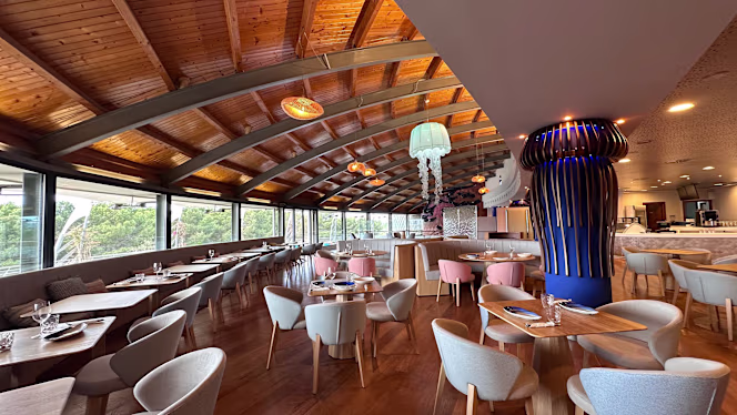 Jellyfish Rest&Bar by Palma Aquarium - 1